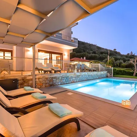 Сasa de vacaciones Sunlight Beheizter Pool *
